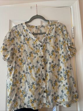 Kuhl Women's Floral Button-Front Blouse